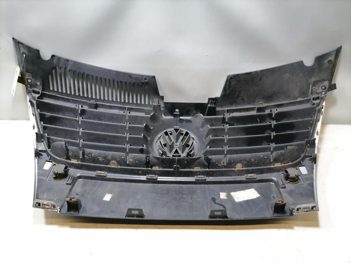 VW Passat 3C original K&uuml;hlergrill f&uuml;r Fahrzeuge mit Parkhilfe PDC Bj.2005